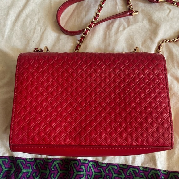 SOLD Tory Burch Marion embossed shrunken shoulder bag red - Picture 6 of 14